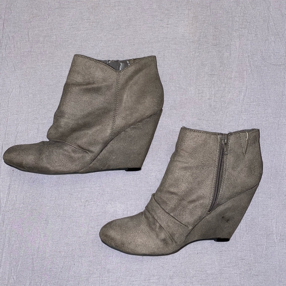 Fergie heels